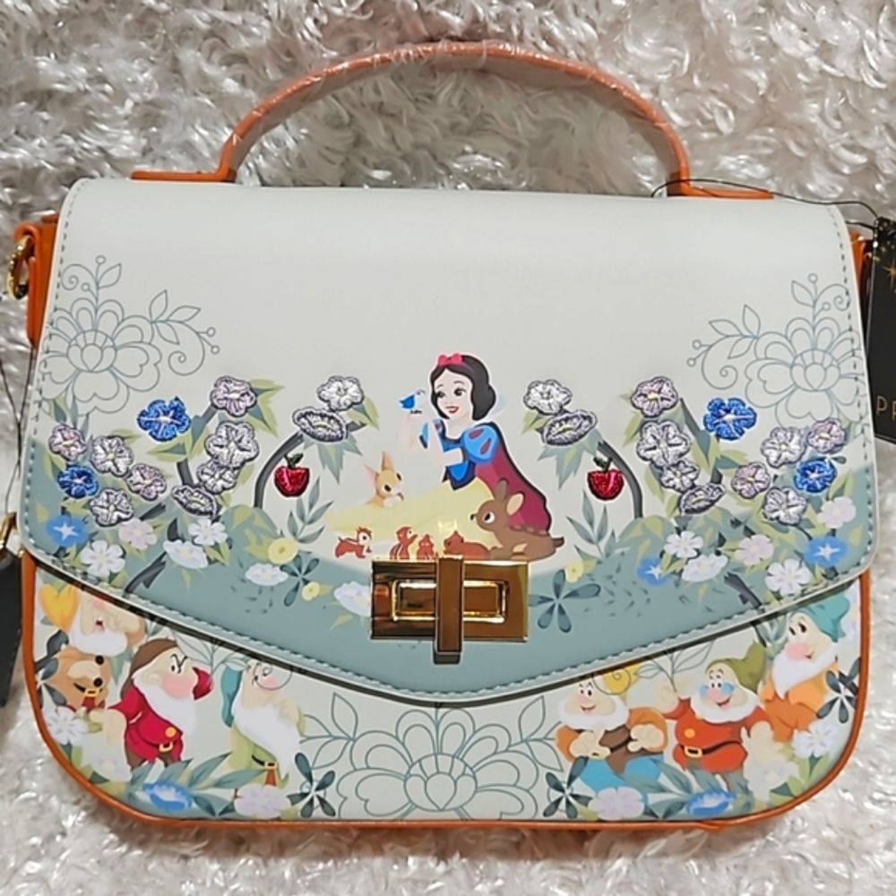 Loungefly Snow White and the Seven Dwarfs Handbag / Crossbody and Cardholder - Picture 14 of 16